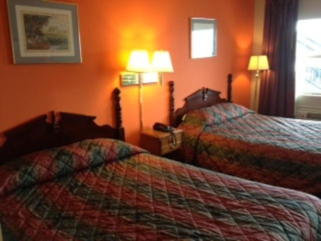 Knights Inn Glade Spring Quarto foto